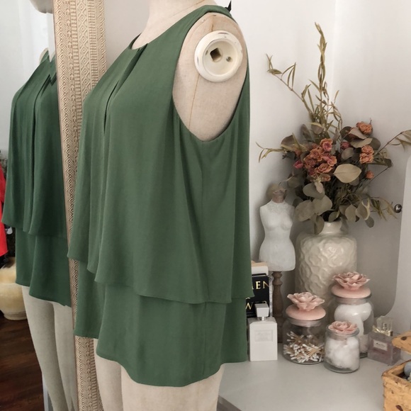 J. Crew Beautiful Green Top - Picture 4 of 7